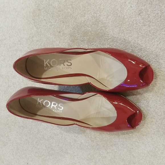 Michael KORS red shoe - Picture 4 of 8
